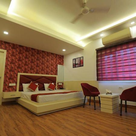 Hotel Sahib'S Red Carpet - The Family & Corporate Hotel Agra  Exterior foto