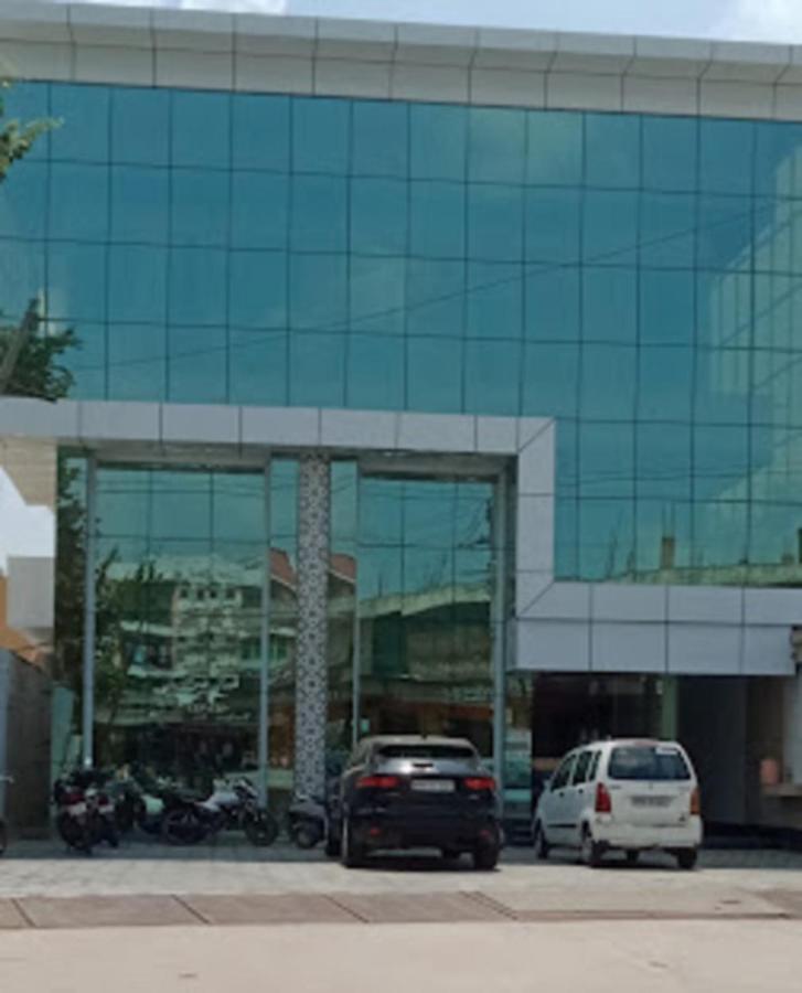 Hotel Sahib'S Red Carpet - The Family & Corporate Hotel Agra  Exterior foto