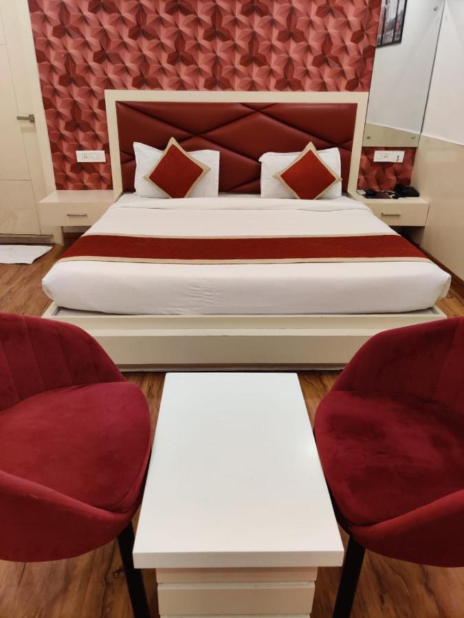 Hotel Sahib'S Red Carpet - The Family & Corporate Hotel Agra  Exterior foto