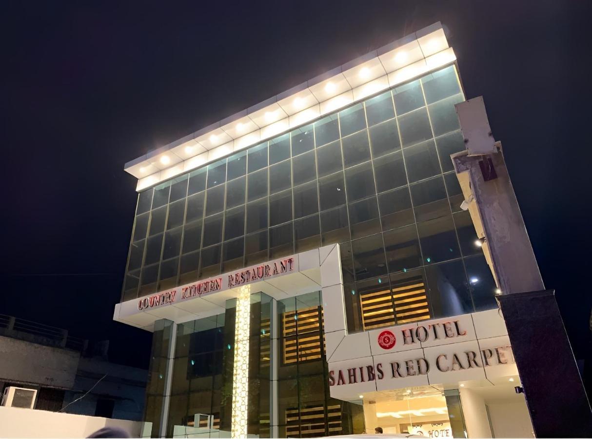 Hotel Sahib'S Red Carpet - The Family & Corporate Hotel Agra  Exterior foto